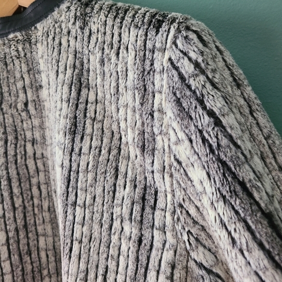 Erin London Inside Out Fur-Real Zip Jacket Size XL - Picture 8 of 13